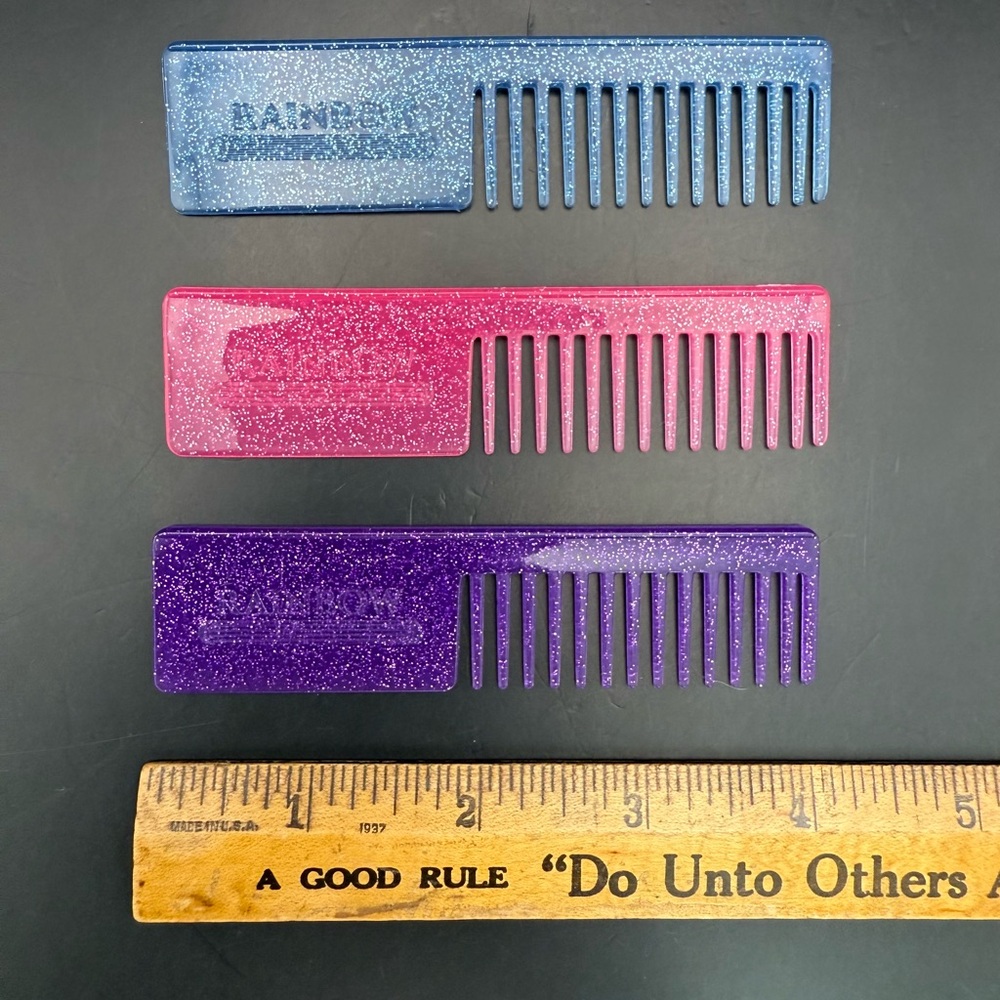 MGA Rainbow High Doll Accessory Lot Of 13 Rainbow Multicolor Glitter Combs - Picture 10 of 10